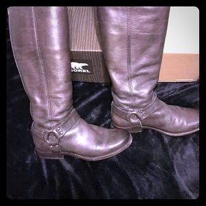 Frye boots 9 Gray. EUC!